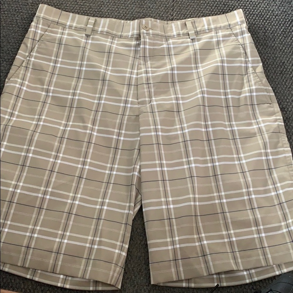 Nike Golf Shorts Plaid 36 tan with blue stripes